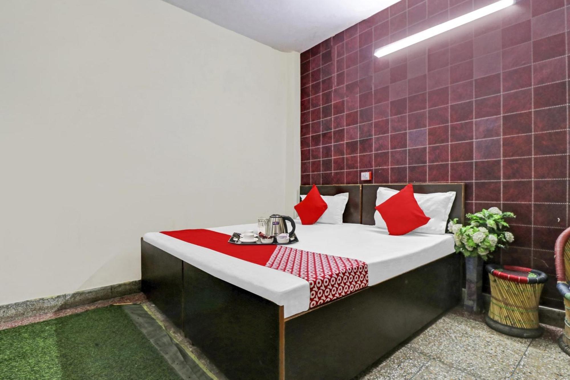 Lion Home Stay Yeni Delhi Dış mekan fotoğraf