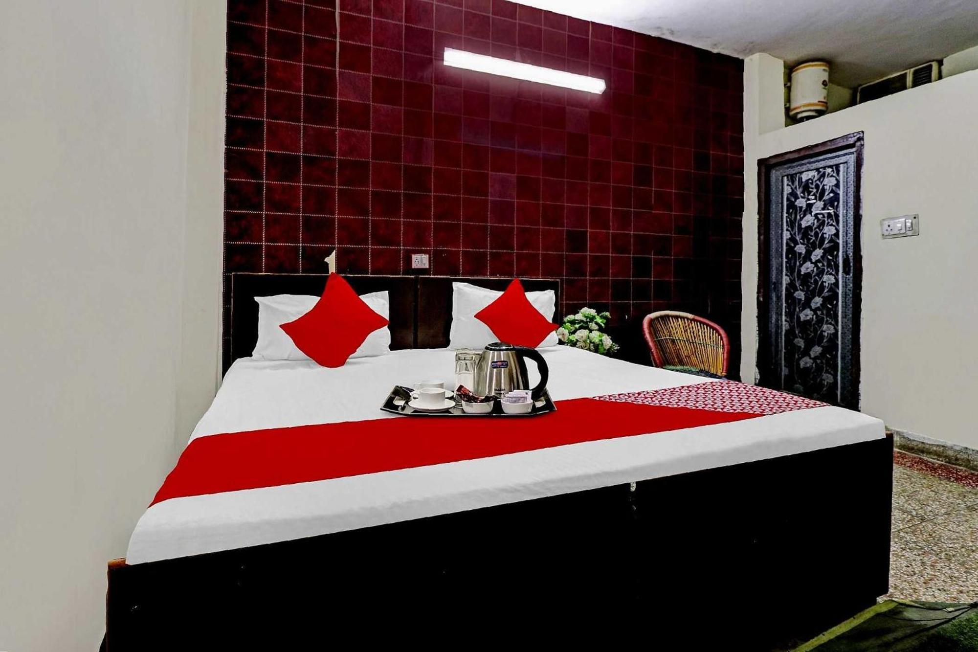 Lion Home Stay Yeni Delhi Dış mekan fotoğraf